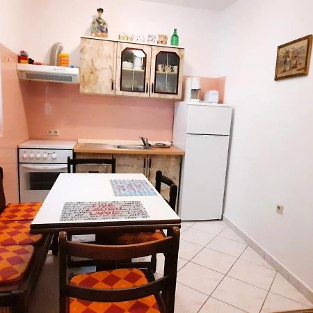 Apartmani Iskra Krk Town Exteriér fotografie