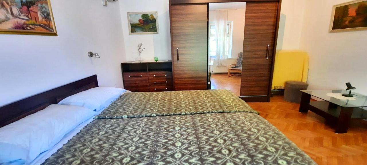 Apartmani Iskra Krk Town Exteriér fotografie
