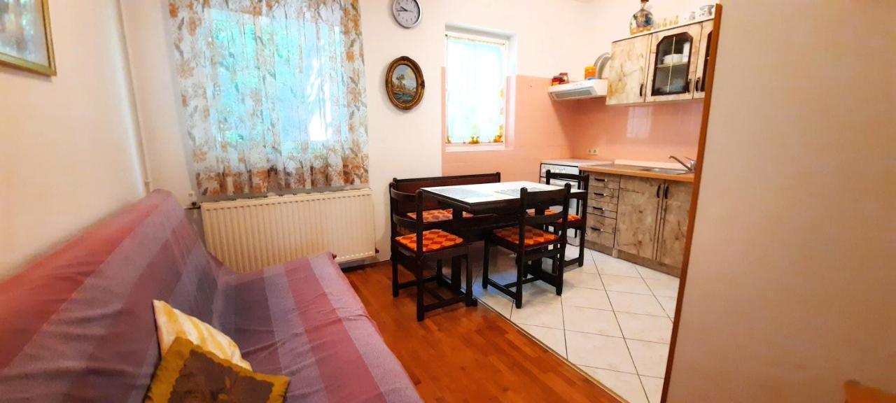 Apartmani Iskra Krk Town Exteriér fotografie