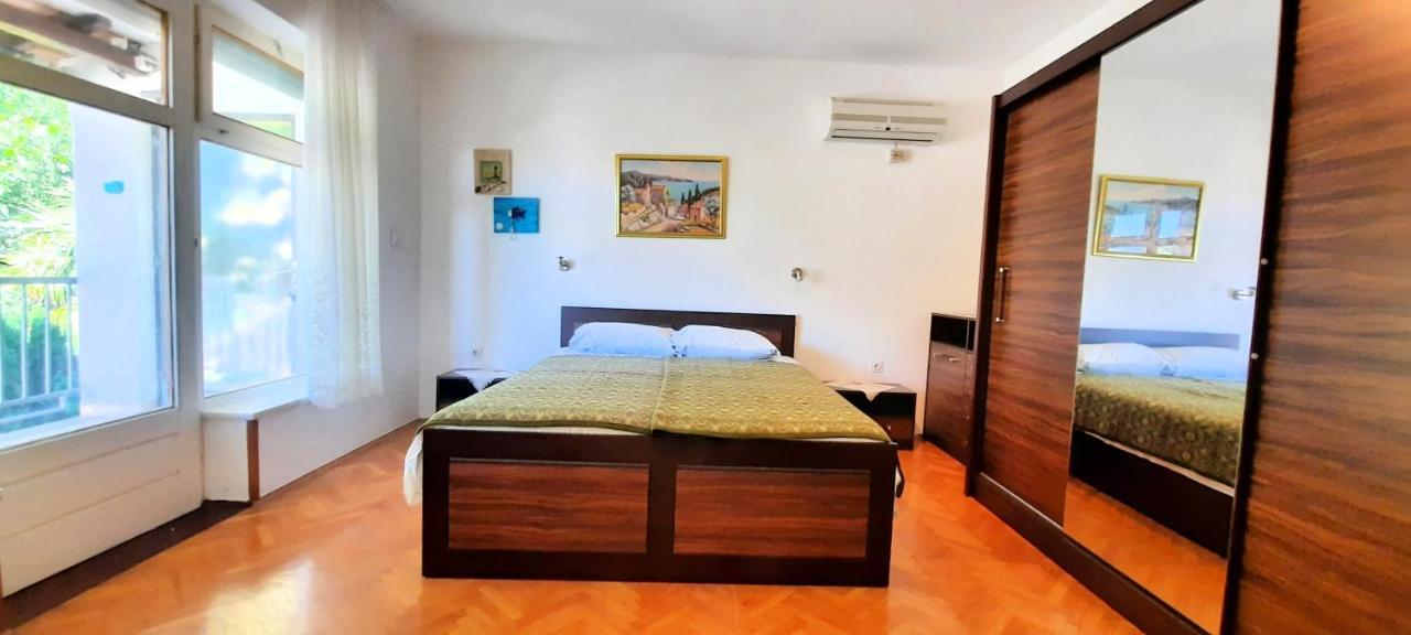 Apartmani Iskra Krk Town Exteriér fotografie